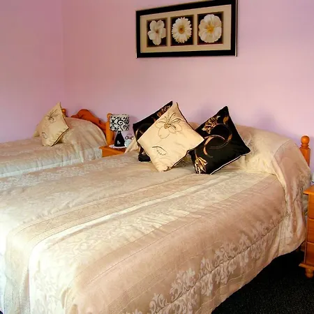 2 Bed In Glengariff Oc-ii03911